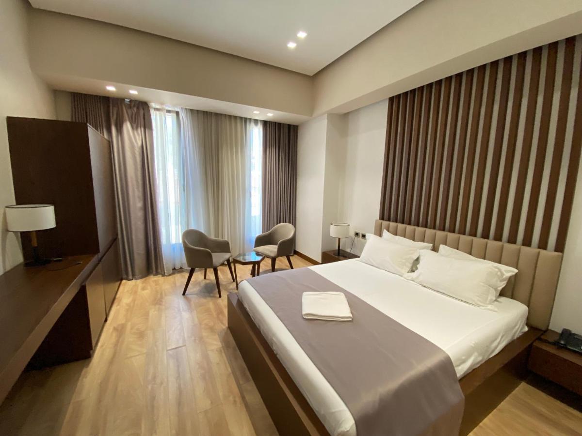 Portik Hotel Berat Kültér fotó