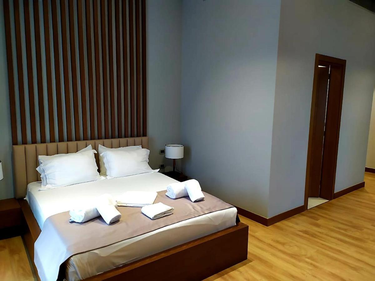 Portik Hotel Berat Kültér fotó
